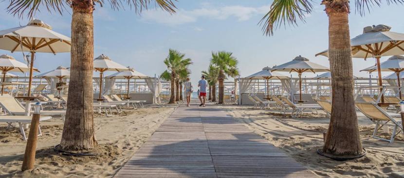 Riccione Beach Hotel - Enjoy Your Summer -Beach Village Incluso ภายนอก รูปภาพ